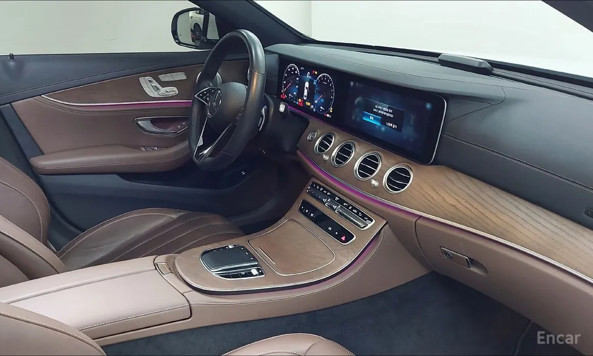 Фото 9 - Mercedes-Benz E-Class