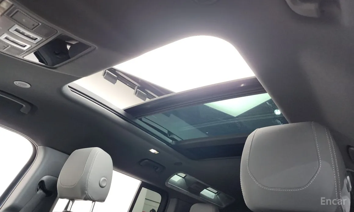 Фото 18 - Land Rover Defender