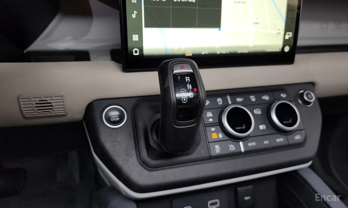 Фото 9 - Land Rover Defender