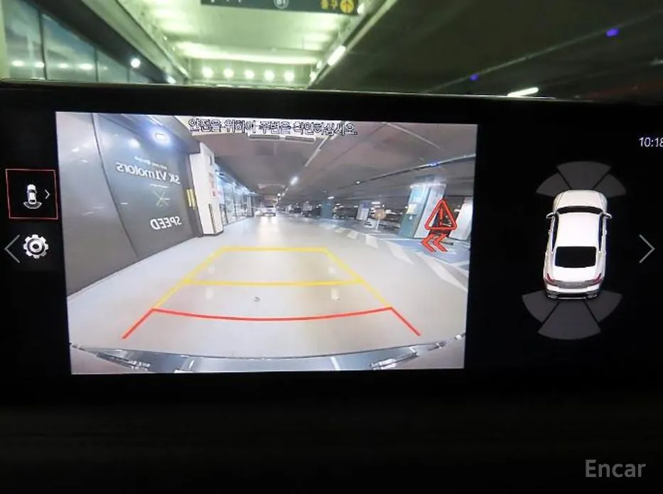 Фото 16 - Genesis G70