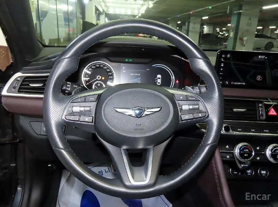 Фото 8 - Genesis G70