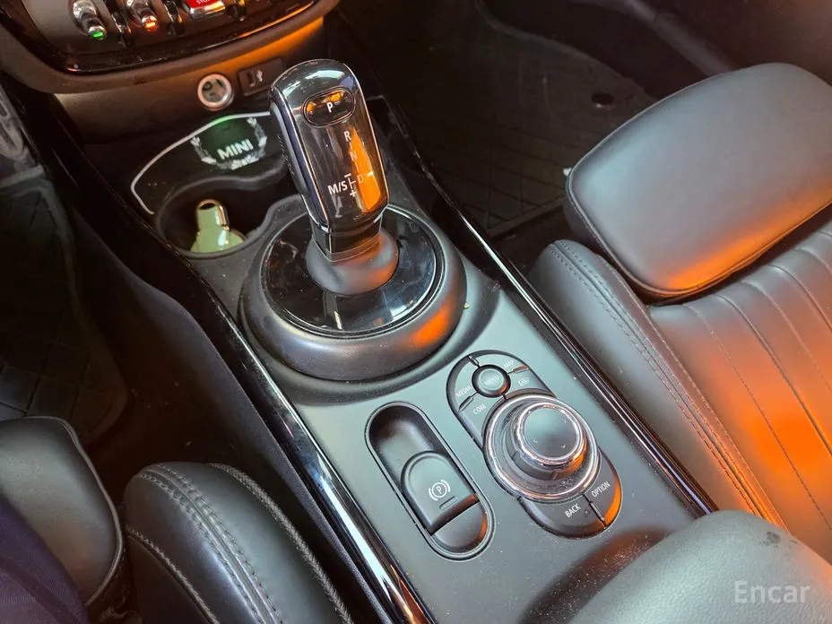 Фото 12 - Mini Clubman