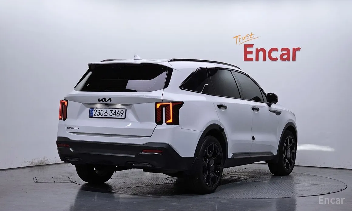 Фото 2 - Kia Sorento