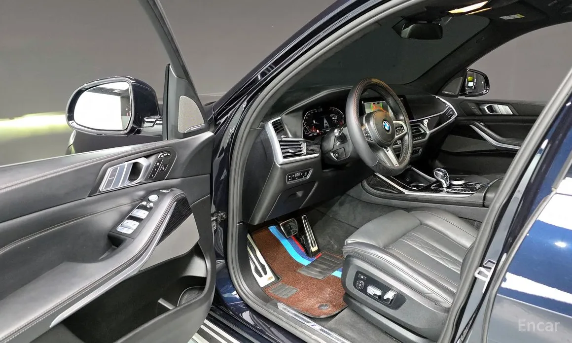 Фото 10 - BMW X7