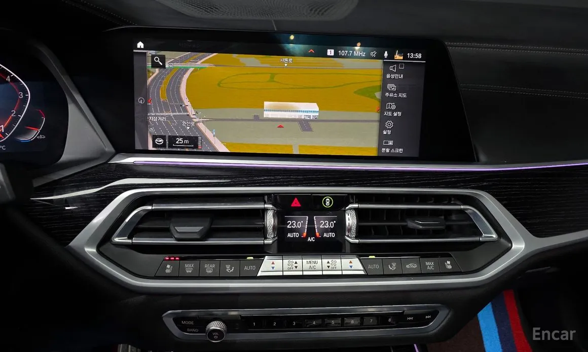 Фото 14 - BMW X7