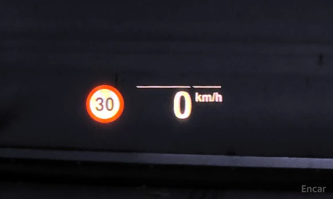 Фото 19 - BMW 7 Series