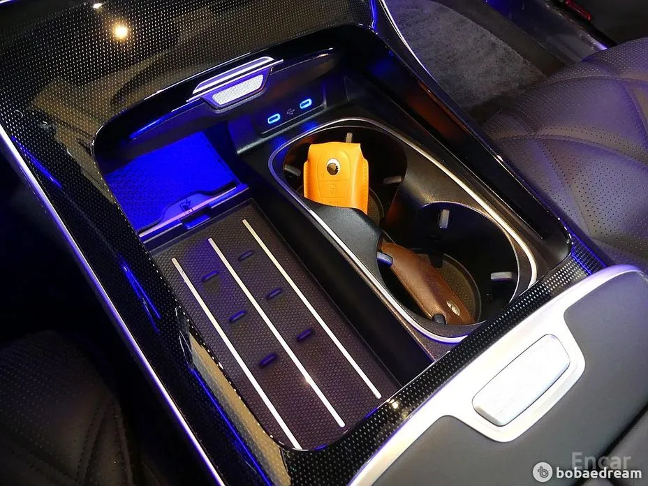 Фото 13 - Mercedes-Benz S-Class