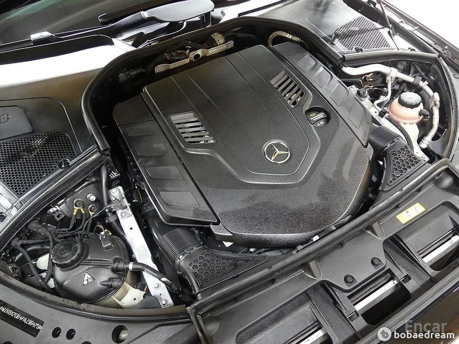 Фото 6 - Mercedes-Benz S-Class