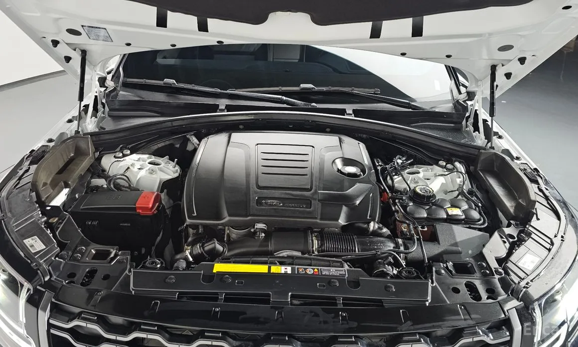 Фото 6 - Land Rover Range Rover Velar