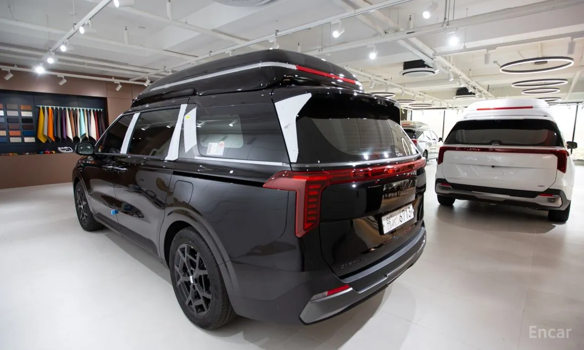 Фото 2 - Kia Carnival