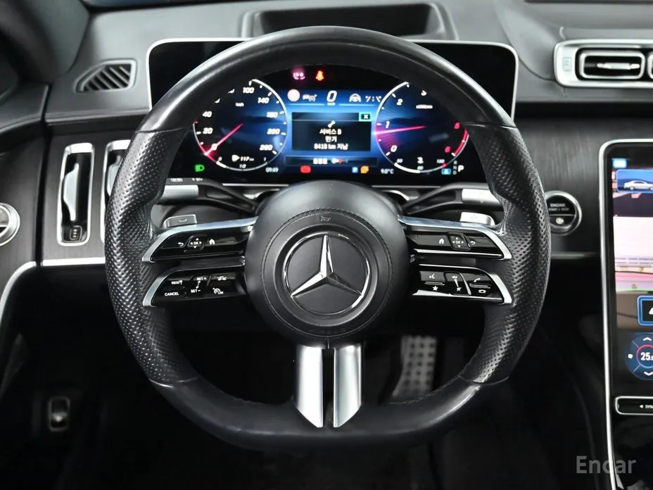 Фото 13 - Mercedes-Benz S-Class