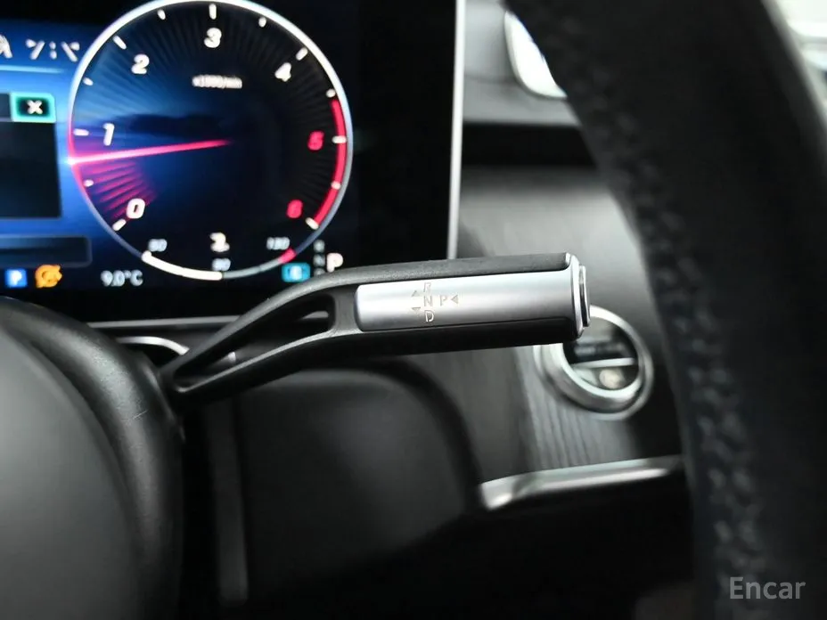 Фото 9 - Mercedes-Benz S-Class