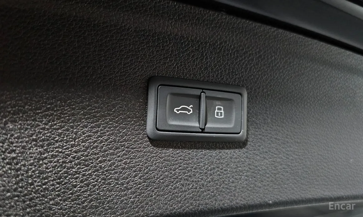 Фото 20 - Audi SQ5