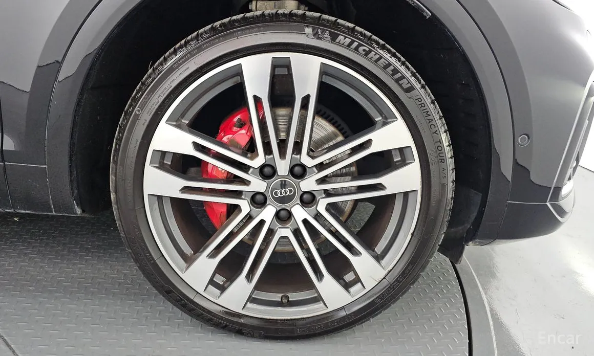 Фото 5 - Audi SQ5