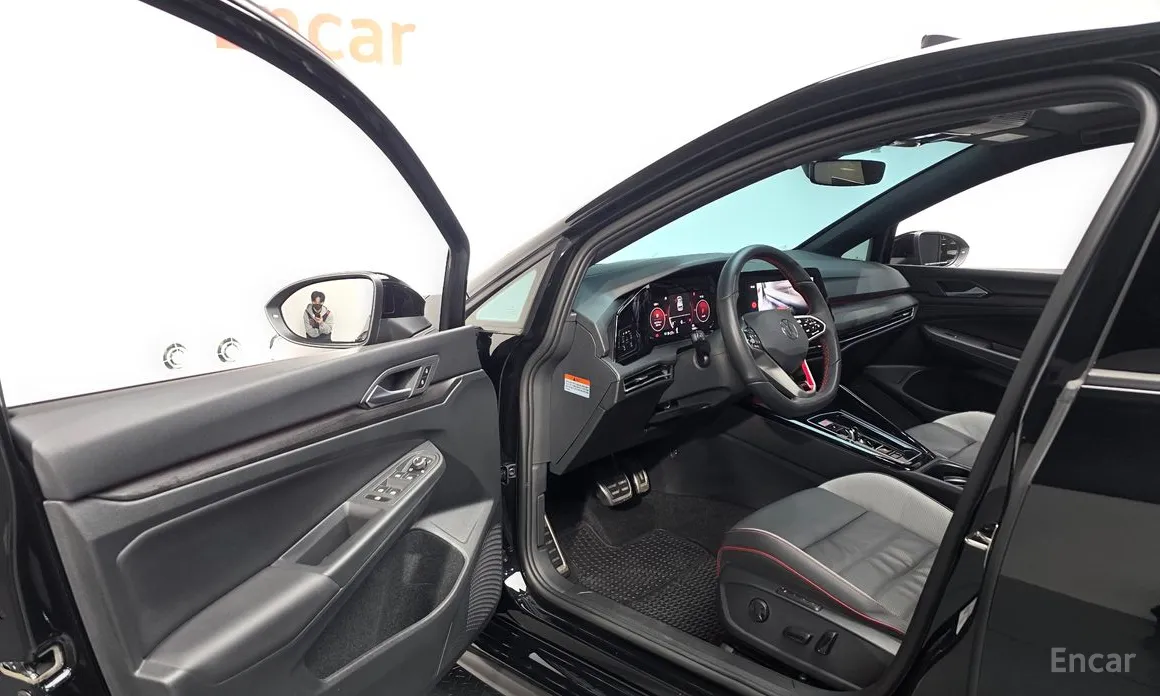 Фото 12 - Volkswagen Golf