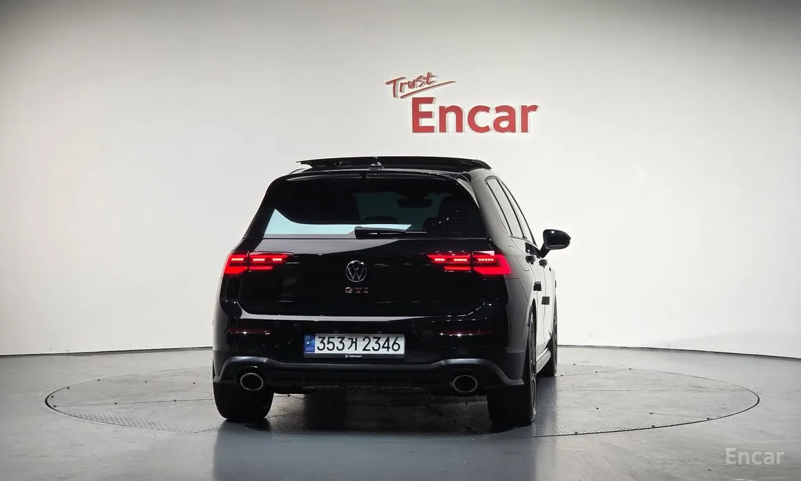 Фото 4 - Volkswagen Golf