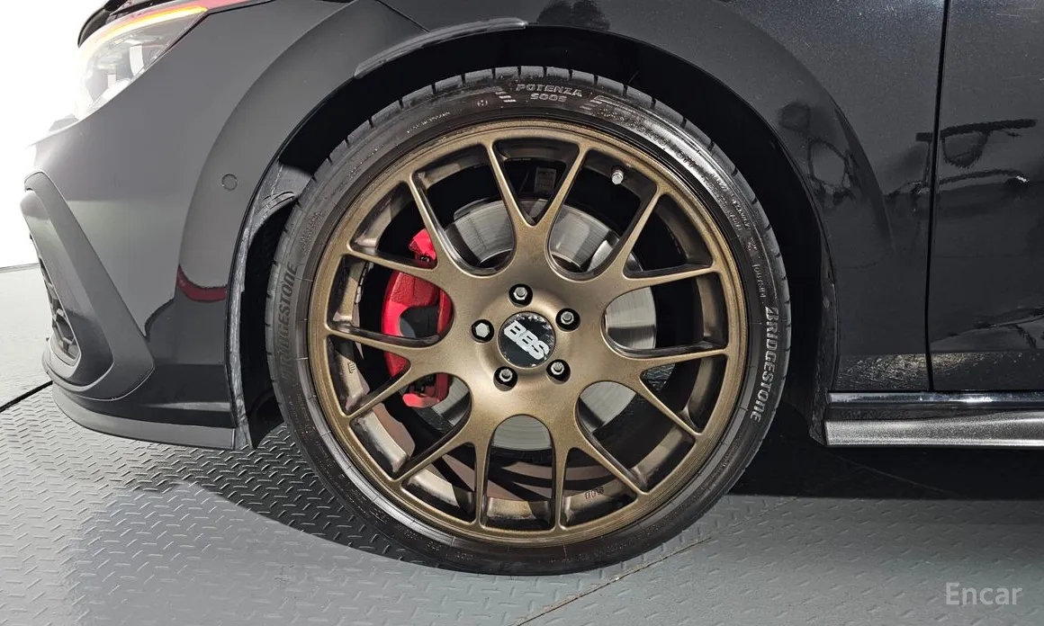 Фото 5 - Volkswagen Golf