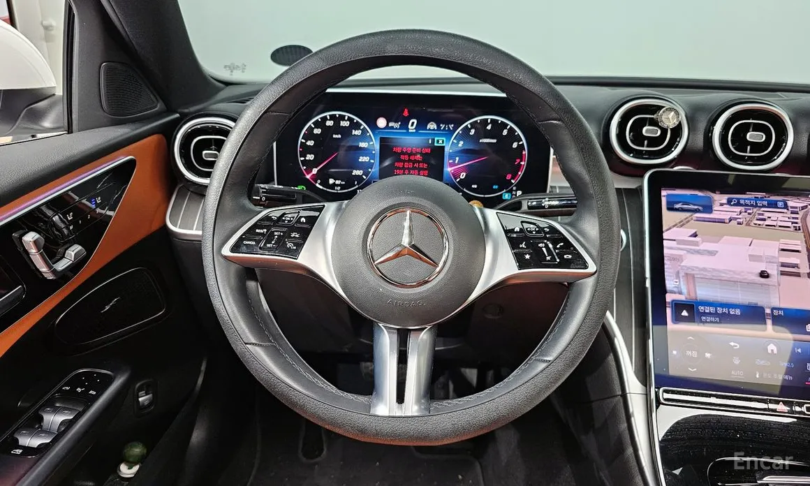 Фото 13 - Mercedes-Benz C-Class