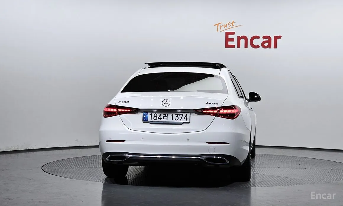 Фото 4 - Mercedes-Benz C-Class