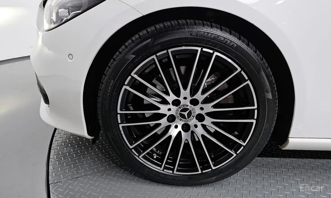 Фото 5 - Mercedes-Benz C-Class