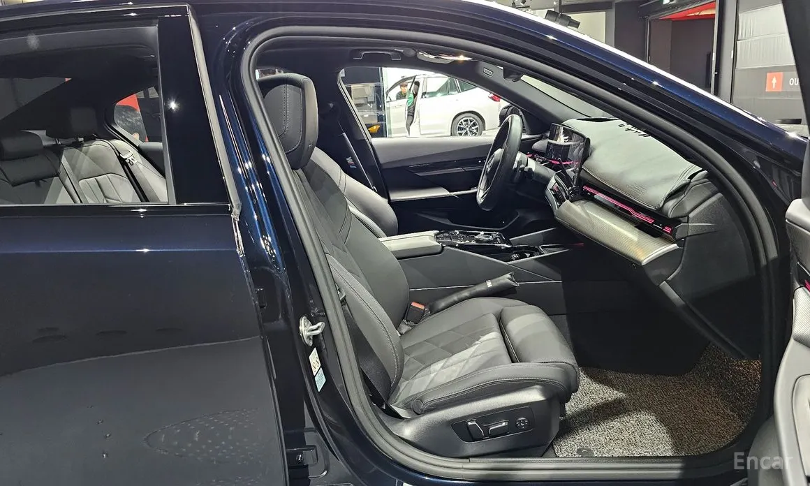 Фото 10 - BMW 5 Series