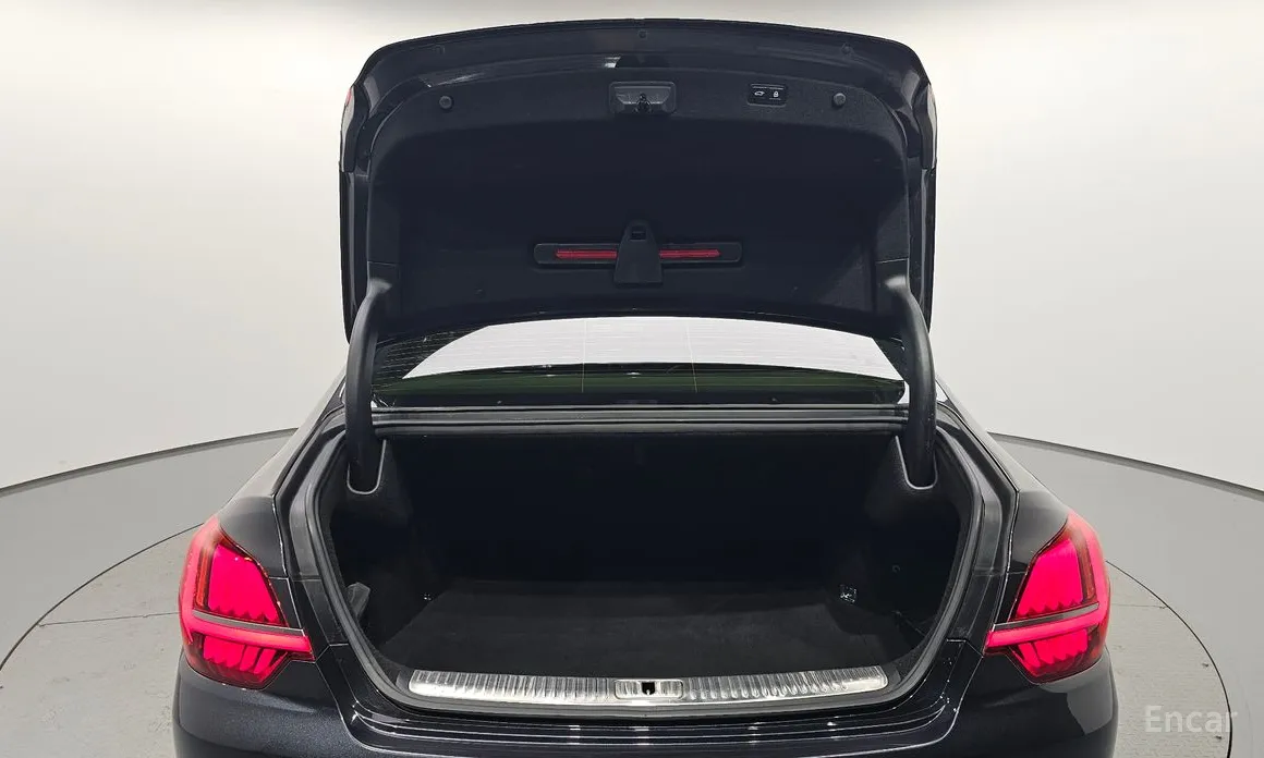 Фото 20 - Kia K9