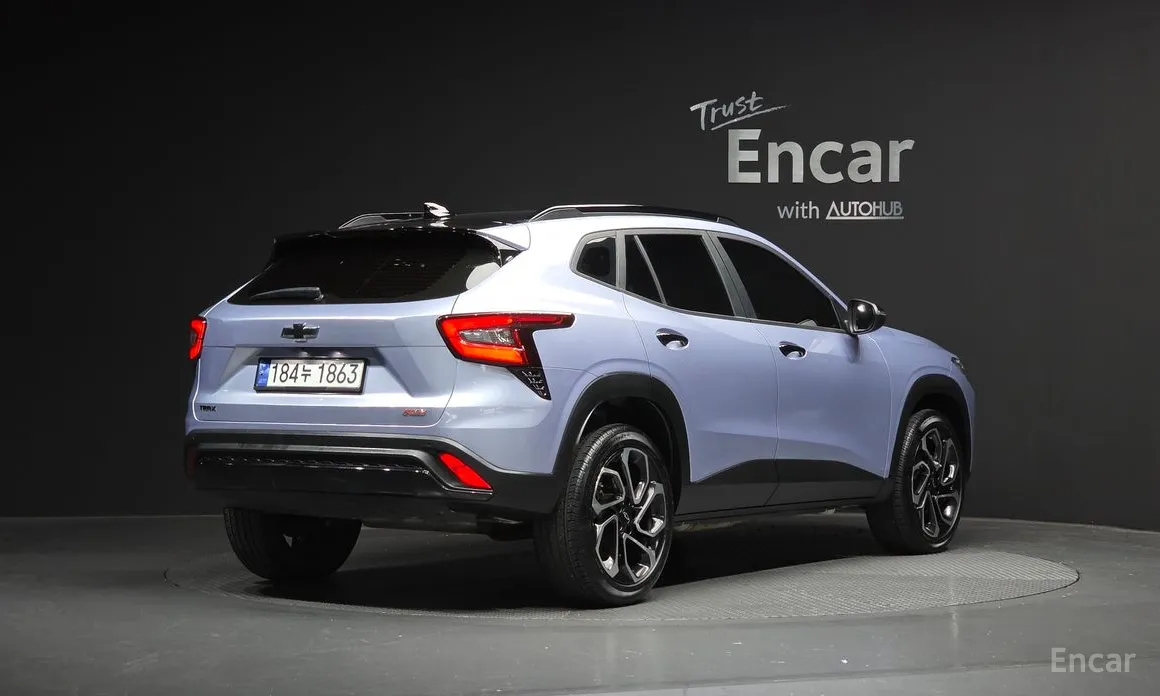 Фото 2 - Chevrolet Trax