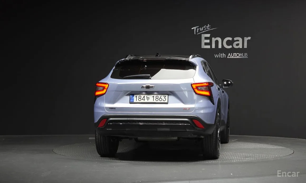 Фото 4 - Chevrolet Trax