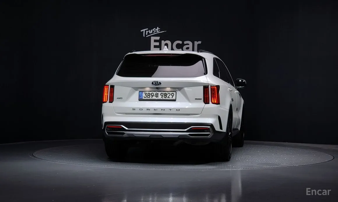 Фото 4 - Kia Sorento