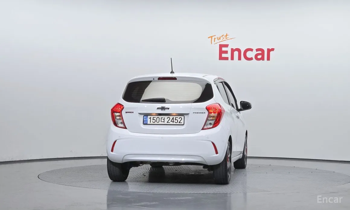 Фото 4 - Chevrolet Spark