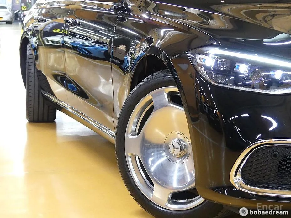 Фото 12 - Mercedes-Benz S-Class