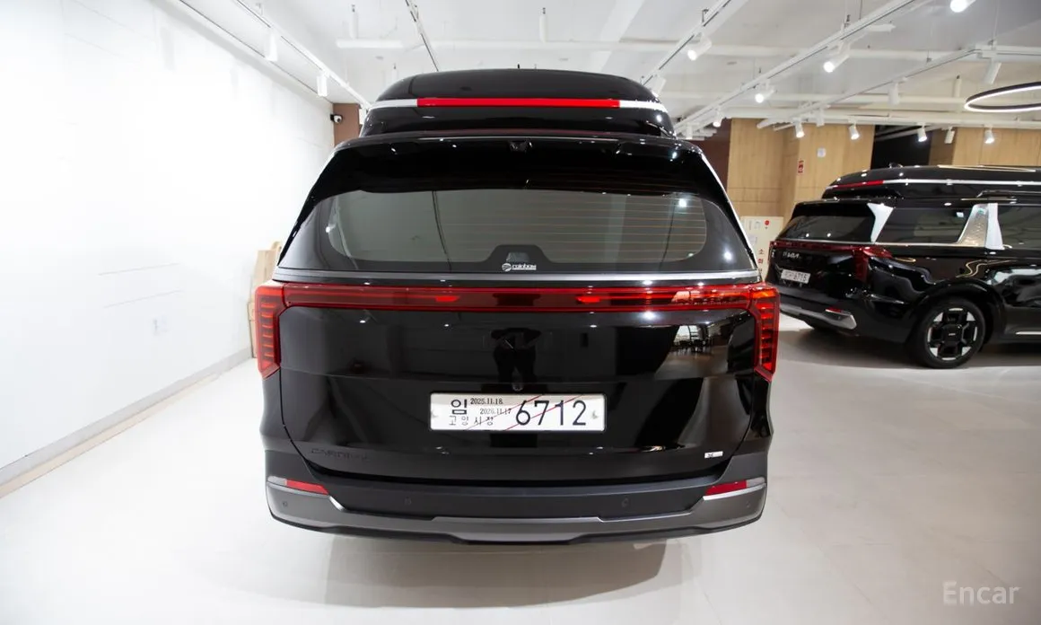 Фото 2 - Kia Carnival