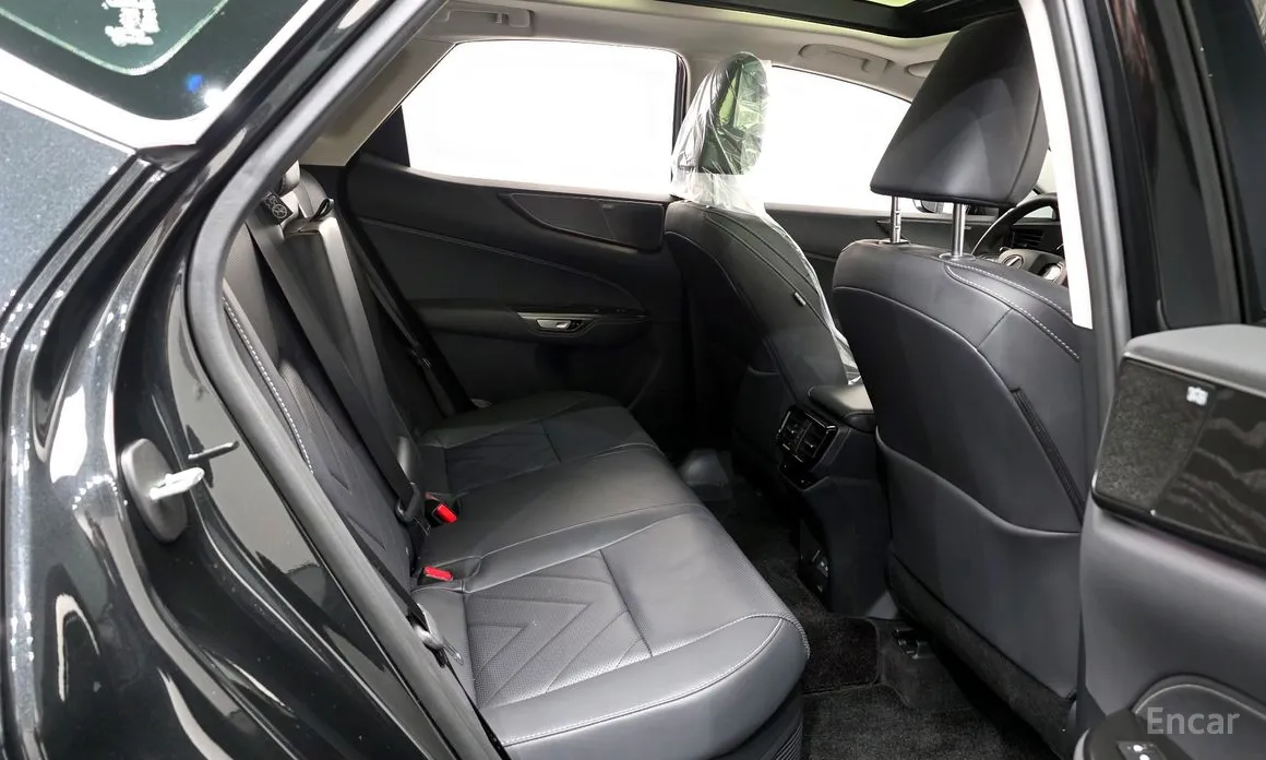 Фото 12 - Lexus NX