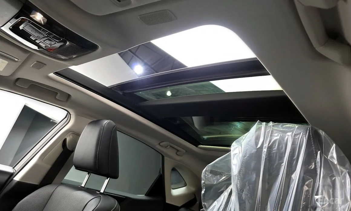 Фото 18 - Lexus NX