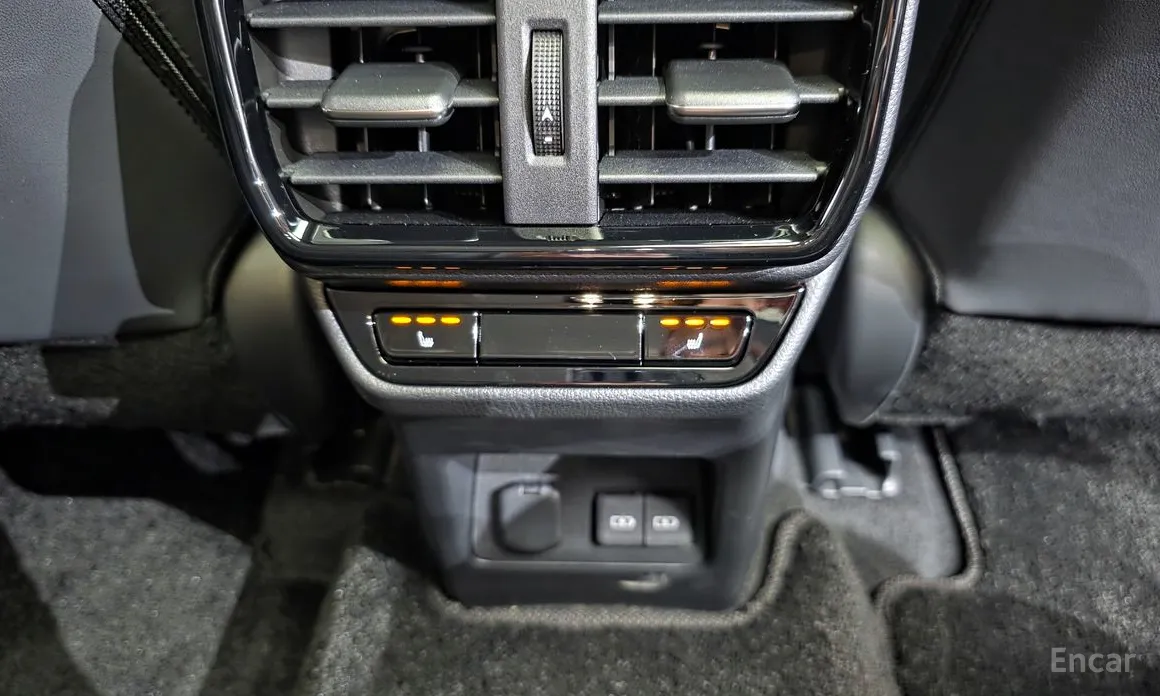 Фото 19 - Lexus NX