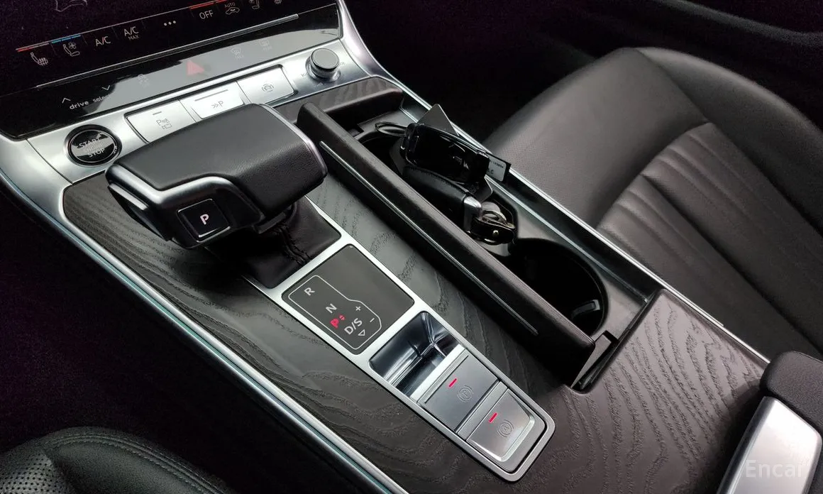 Фото 9 - Audi A6