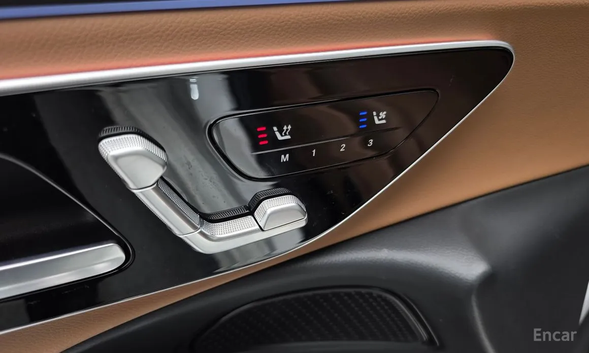 Фото 16 - Mercedes-Benz E-Class