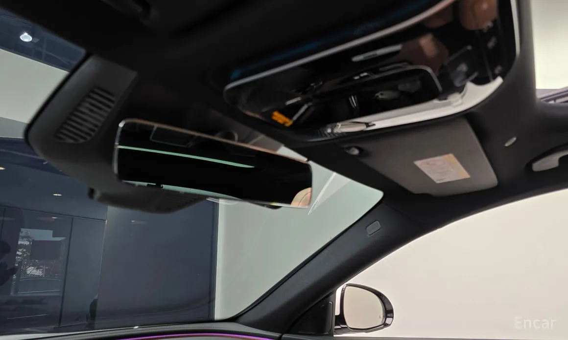 Фото 17 - Mercedes-Benz E-Class