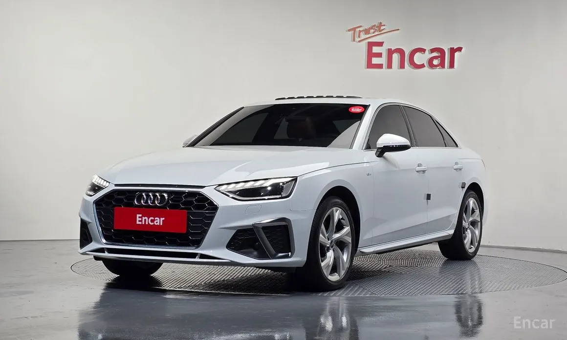 Фото 1 - Audi A4