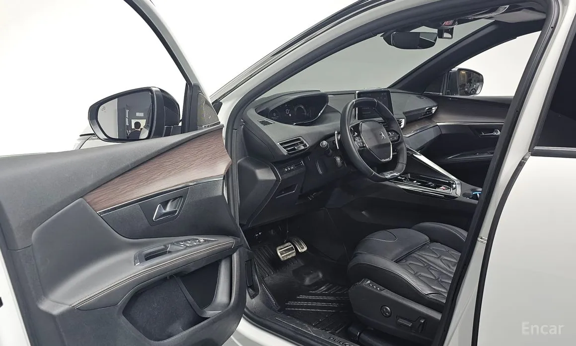 Фото 12 - Peugeot 5008