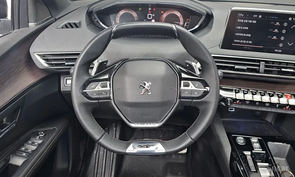 Фото 13 - Peugeot 5008