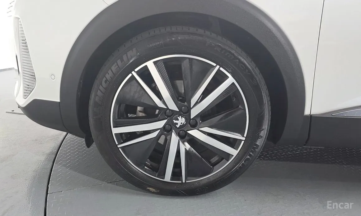 Фото 5 - Peugeot 5008