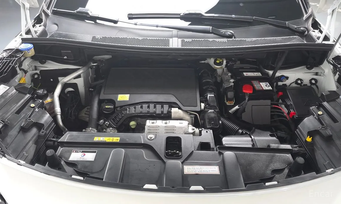 Фото 6 - Peugeot 5008