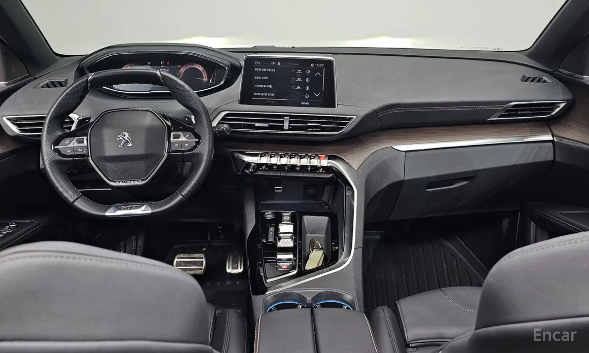 Фото 7 - Peugeot 5008