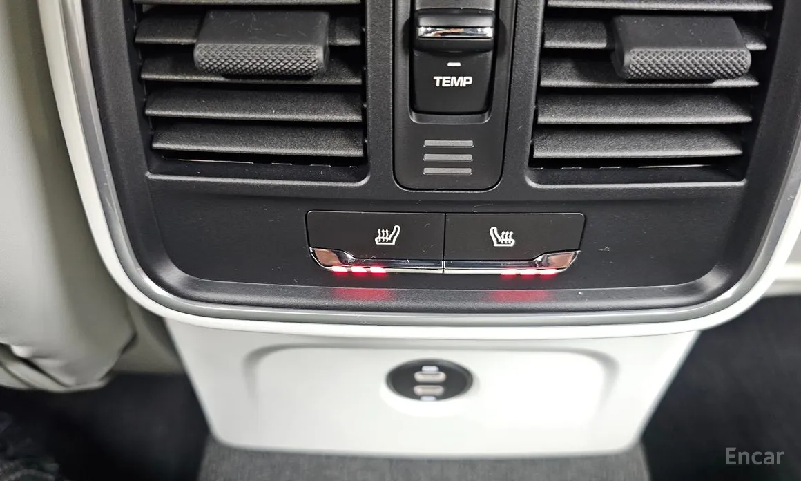 Фото 18 - Porsche Macan