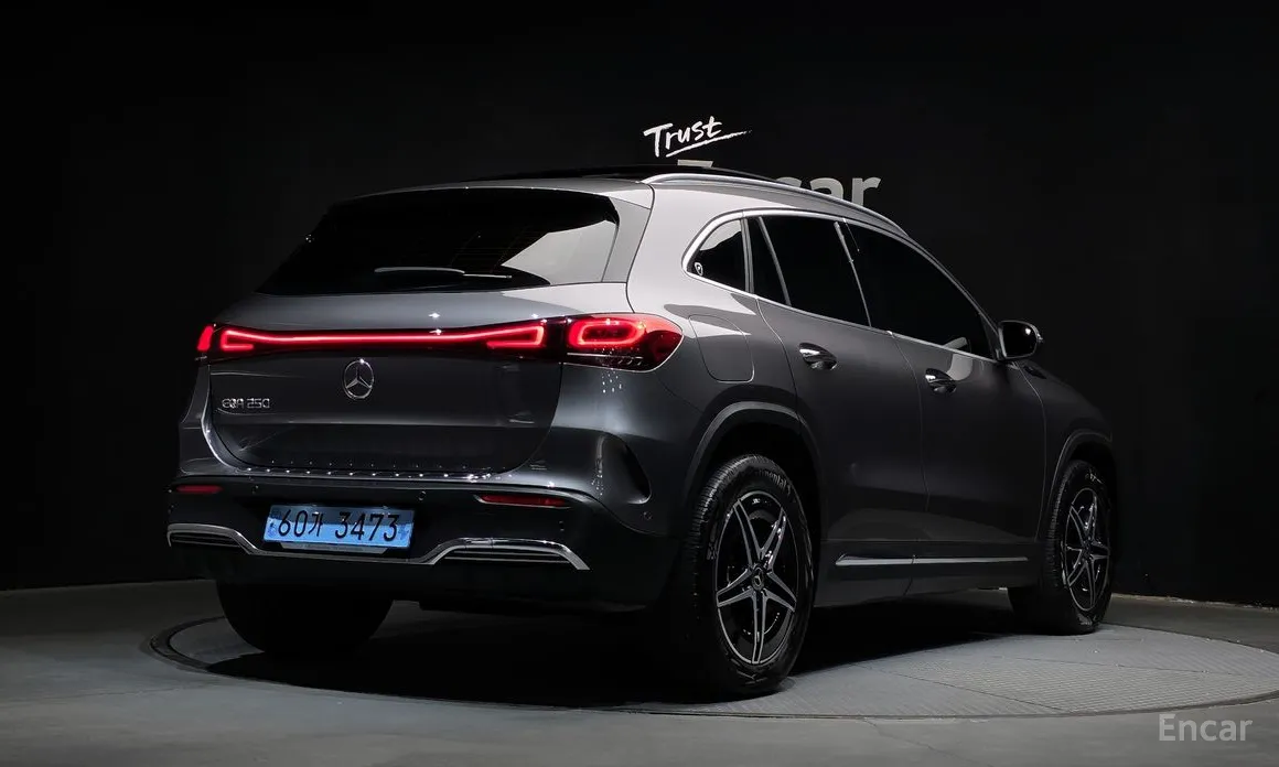 Фото 2 - Mercedes-Benz EQA