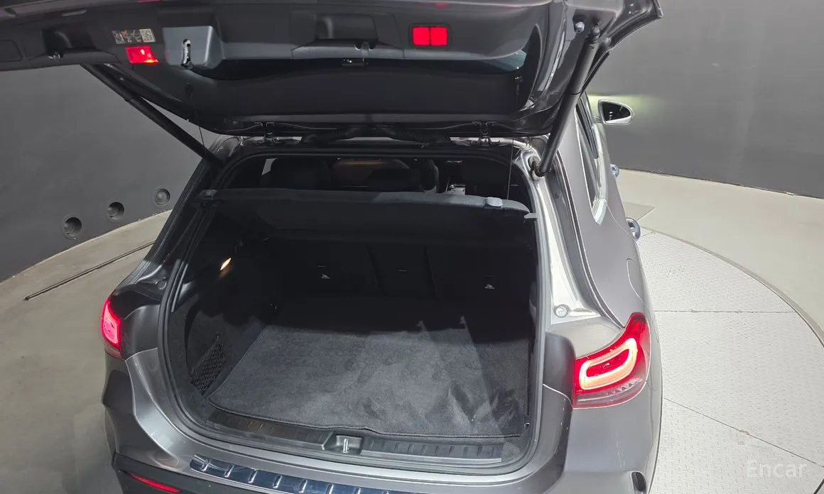 Фото 20 - Mercedes-Benz EQA