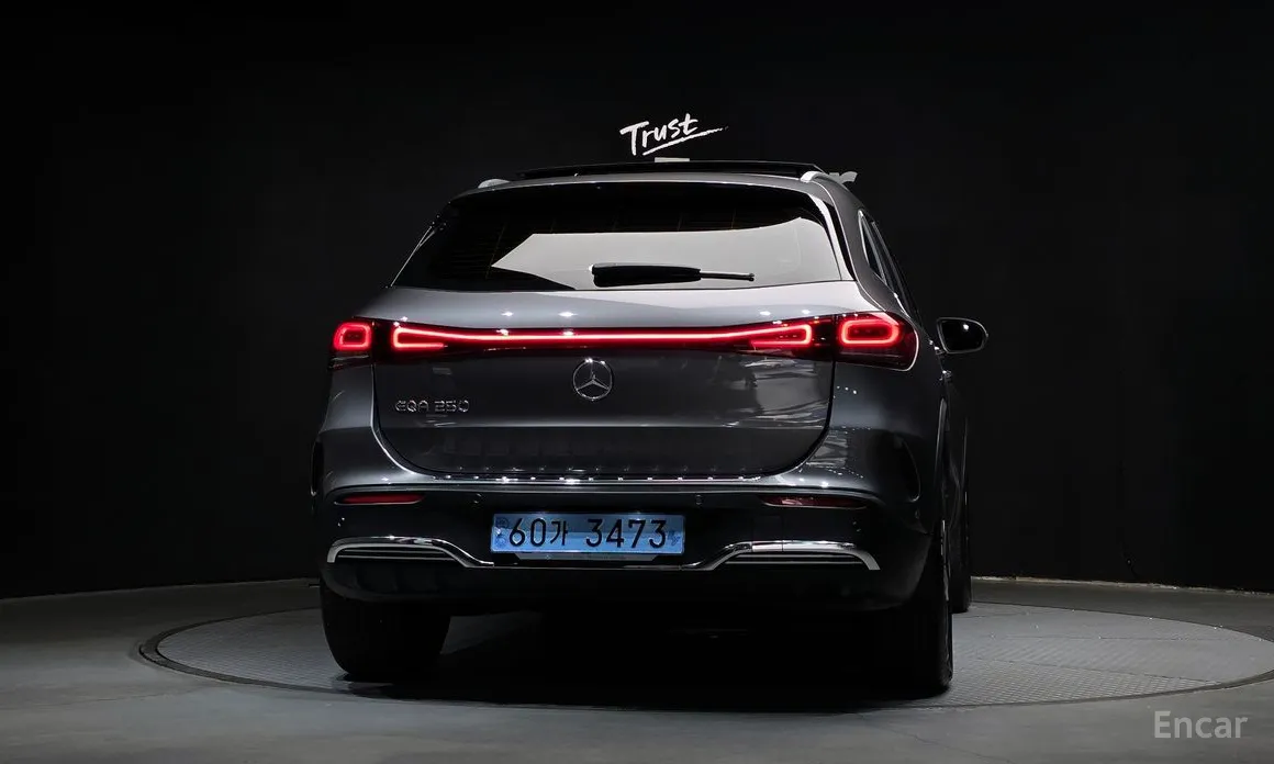 Фото 4 - Mercedes-Benz EQA