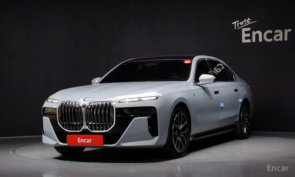 Фото 1 - BMW 7 Series