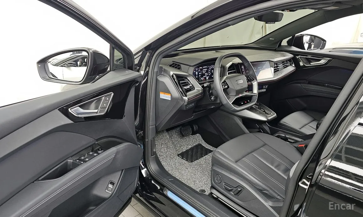 Фото 10 - Audi Q4 e-tron